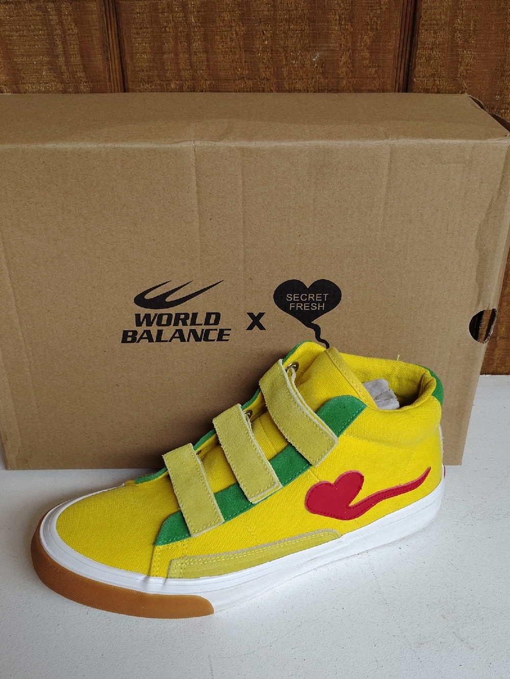 New Balance Yellow and Green Kids' Heart Velcro High-Top Sneakers